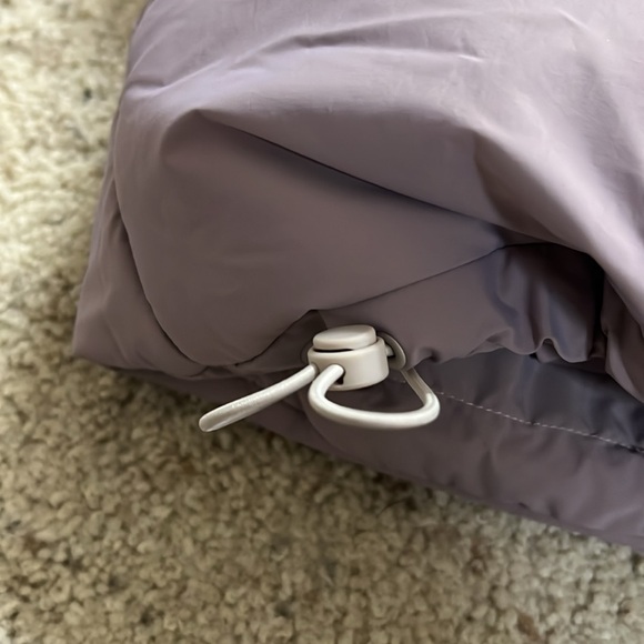 Lululemon Light Purple Cropped Hooded Insulated Wrap Jacket (Color: Orbit) - Picture 4 of 6